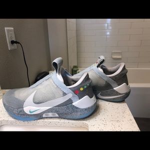 Nike ADAPT BB 10.5